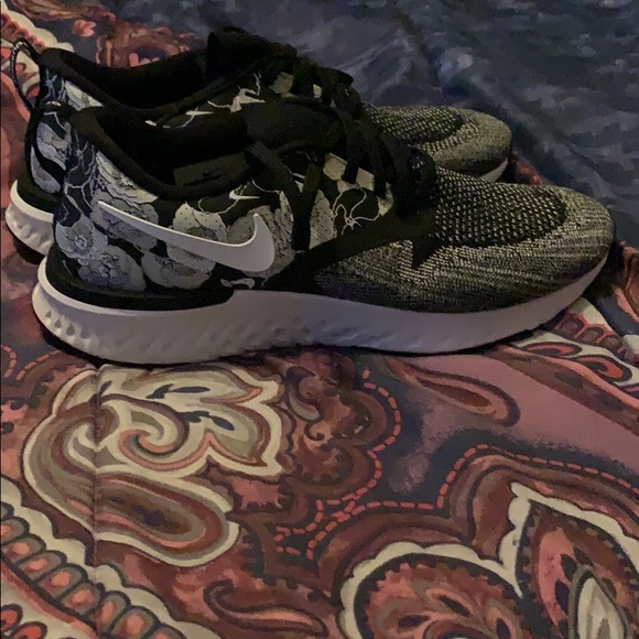 Nike Shoes - New Nikes